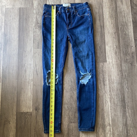 Free people blue jeans size 26 - Picture 6 of 11